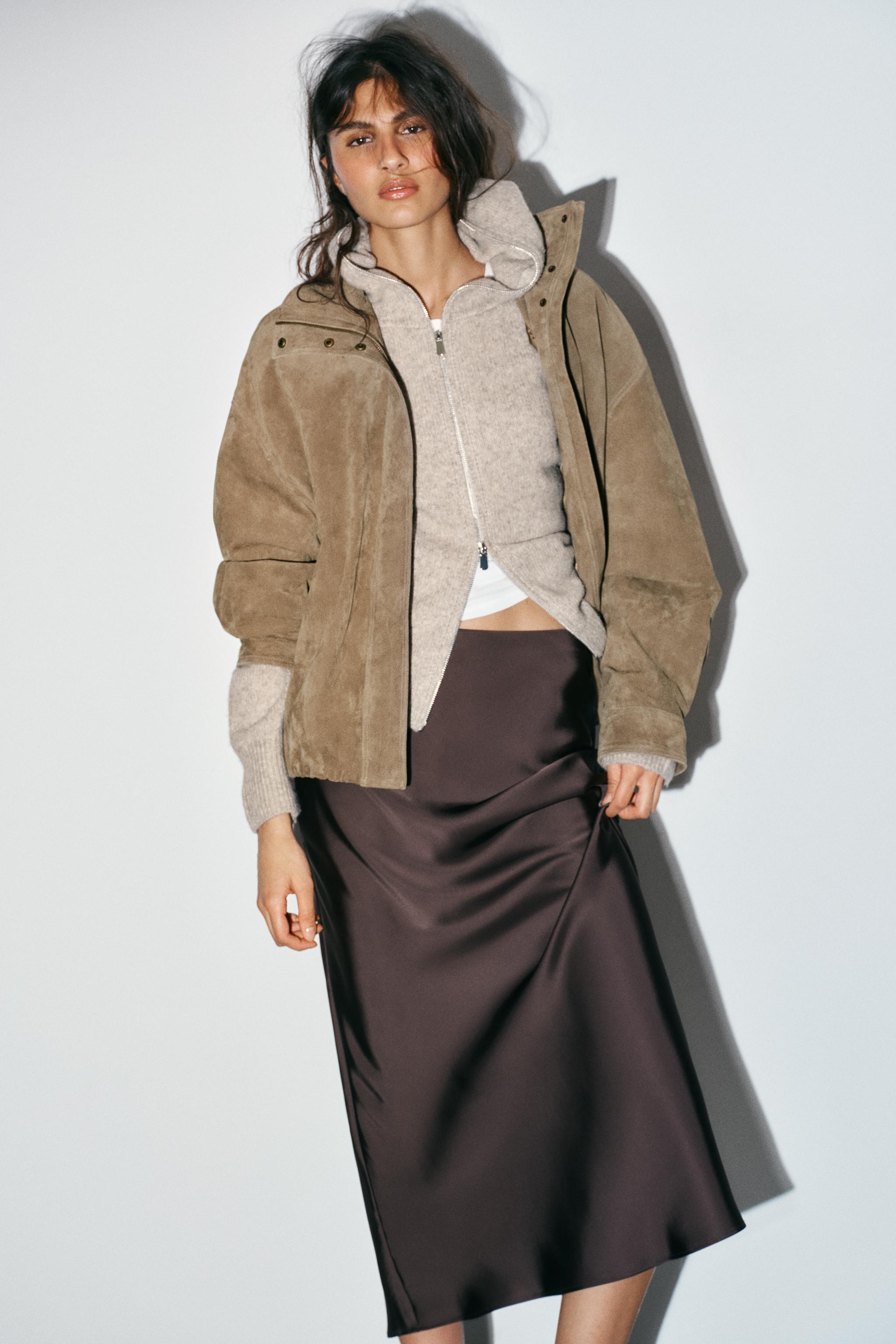 새틴 미디 스커트