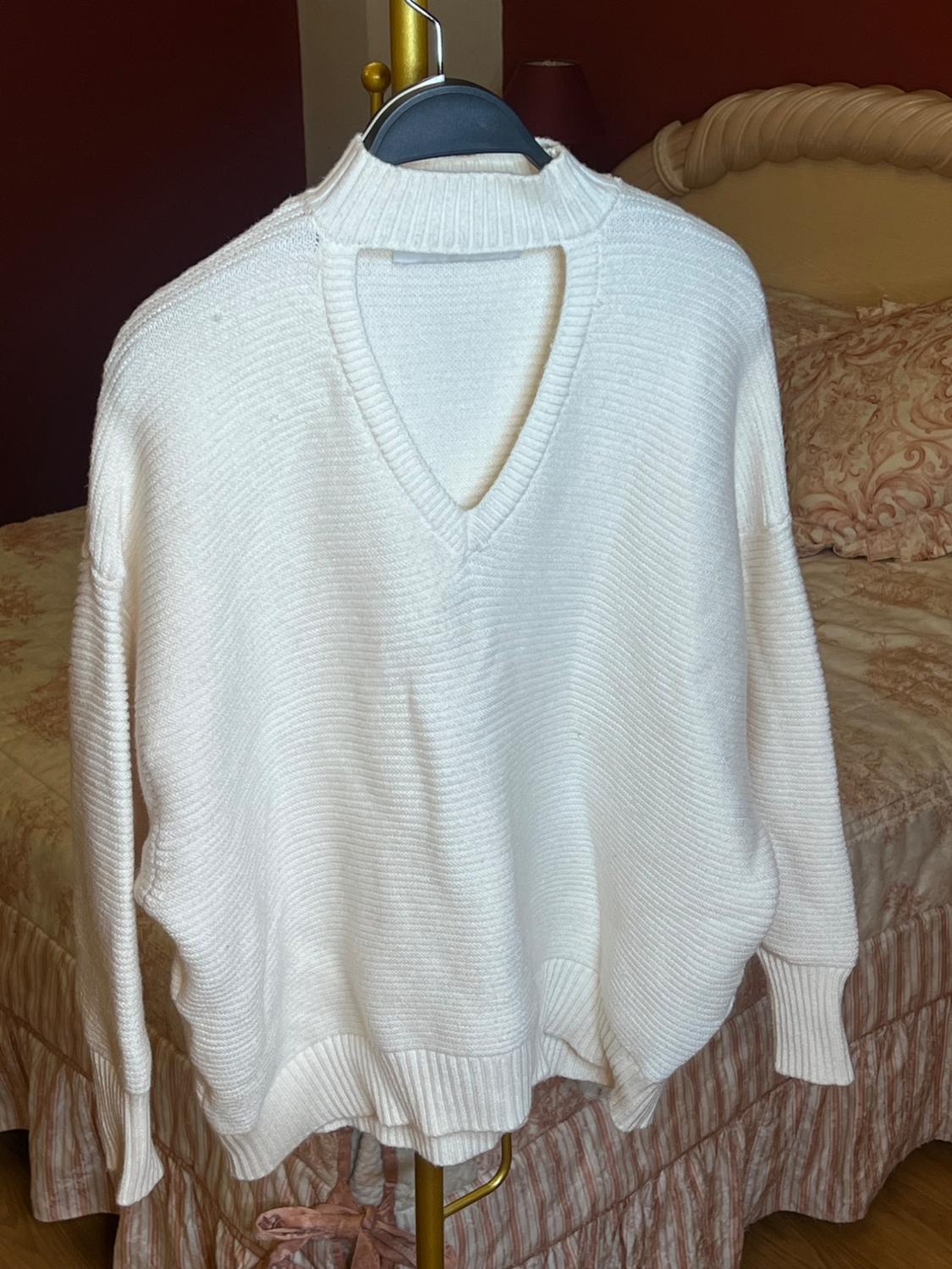 OVERSIZED SWEATER WITH CUT-OUT SHOULDERS - Image 6