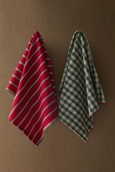PACK OF DYED COTTON CHRISTMAS TEA TOWELS (PACK OF 2) - Red by Zara - Image 5