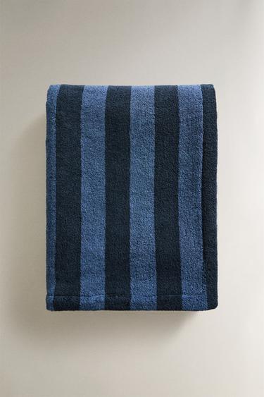 SERVIETTE DE PLAGE RAYURES CONTRASTANTES - Bleus de Zara - Image 1