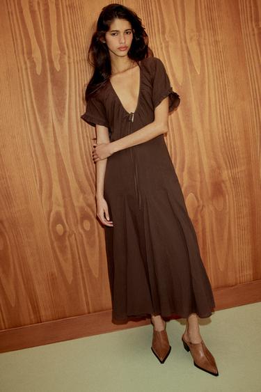 VESTIDO MIDI GASA GODETS - Marrón de Zara