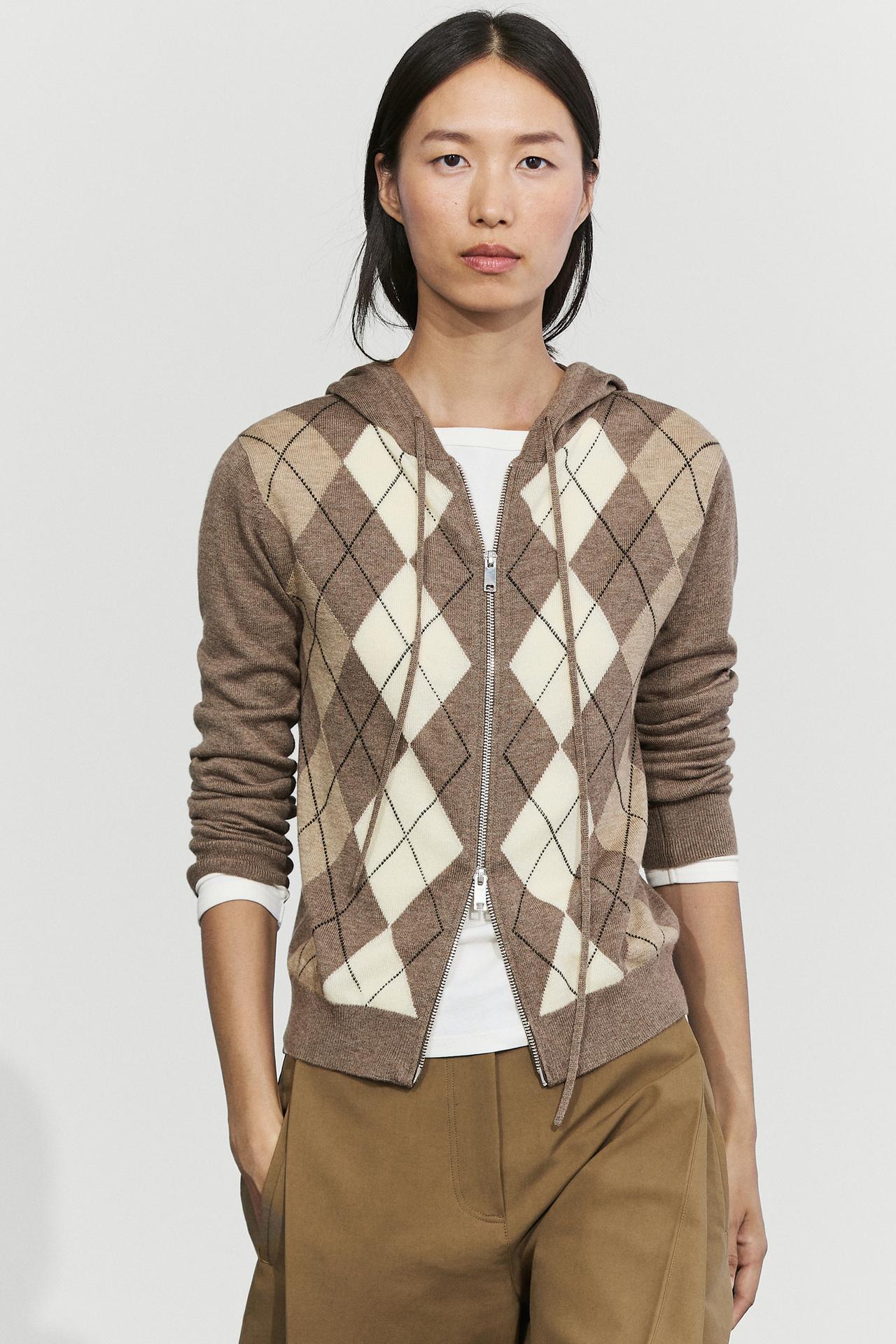 Hooded zip-up knit cardigan — 211