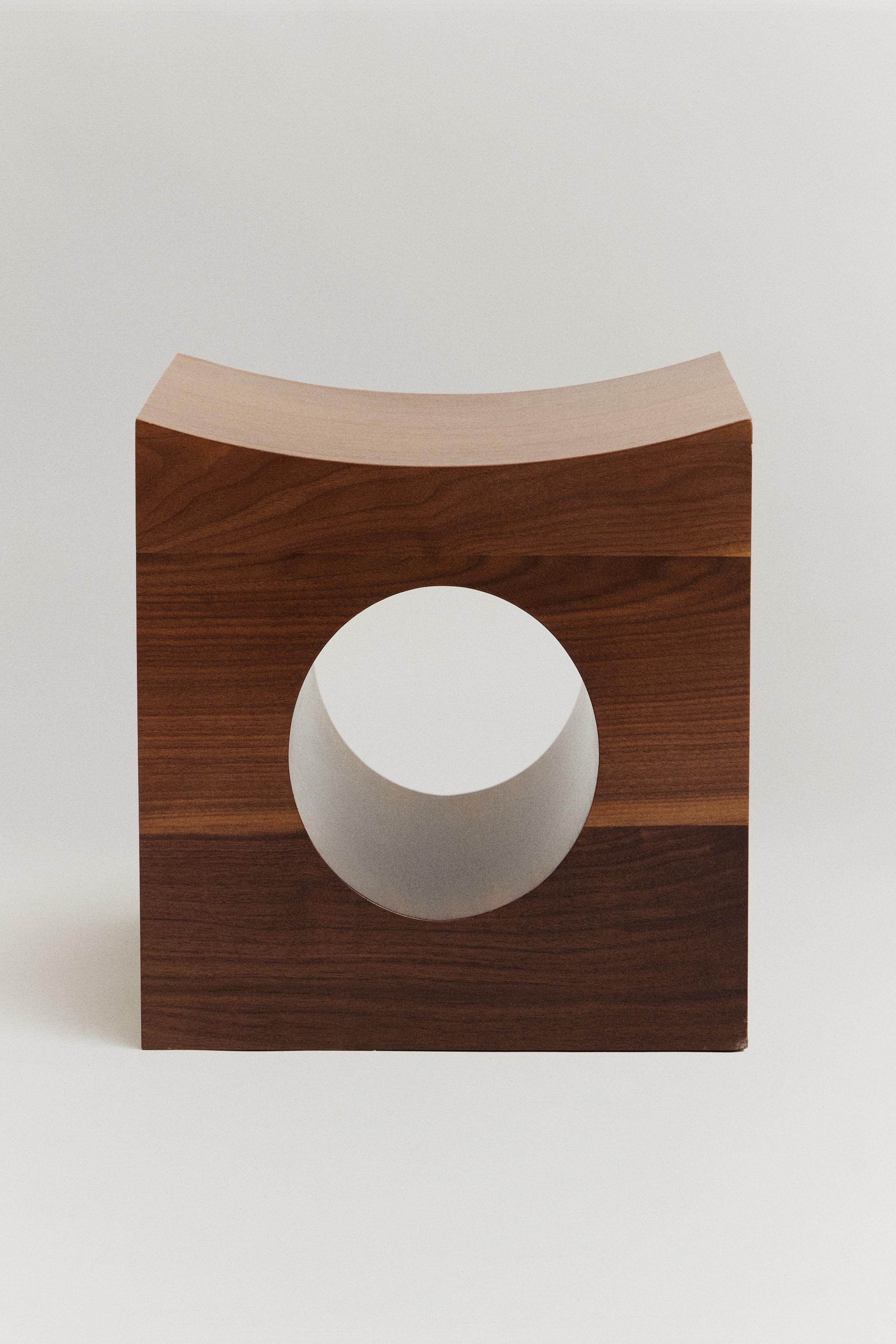 THE QUBIT STOOL
