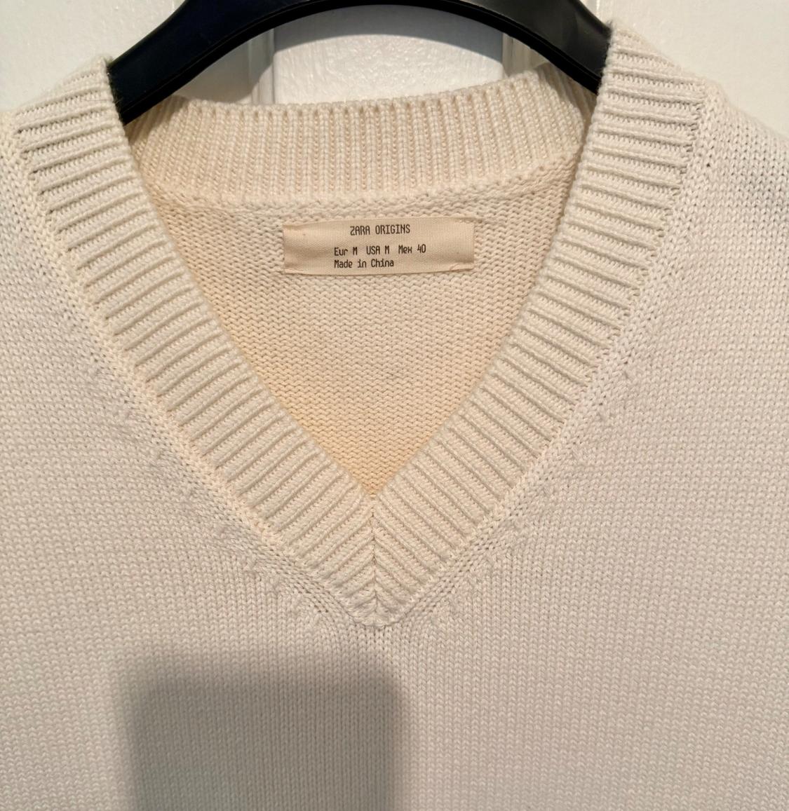 KNIT VEST - Image 3