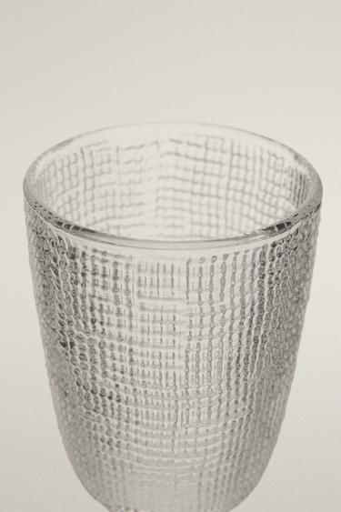 VERRE À PIED RELIEF - Transparent de Zara - Image 1