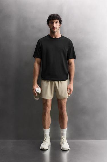 Zara 棉質混紡運動 T 恤 - 黑色