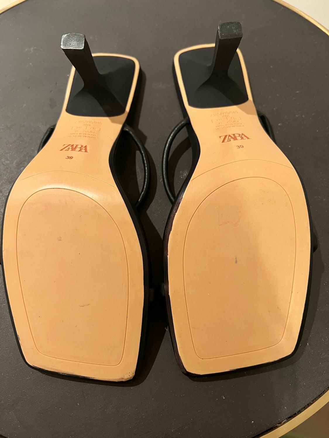 STRAPPY LEATHER HEELED SANDALS - Image 5