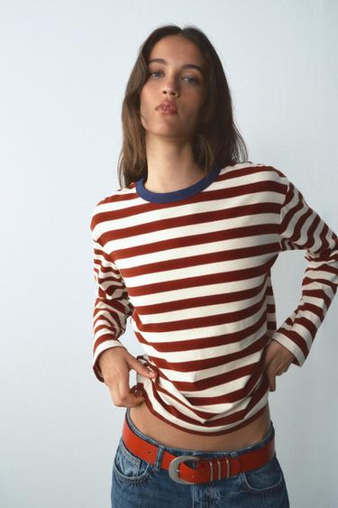 T-SHIRT MET BREDE STREPEN - Strepen van Zara