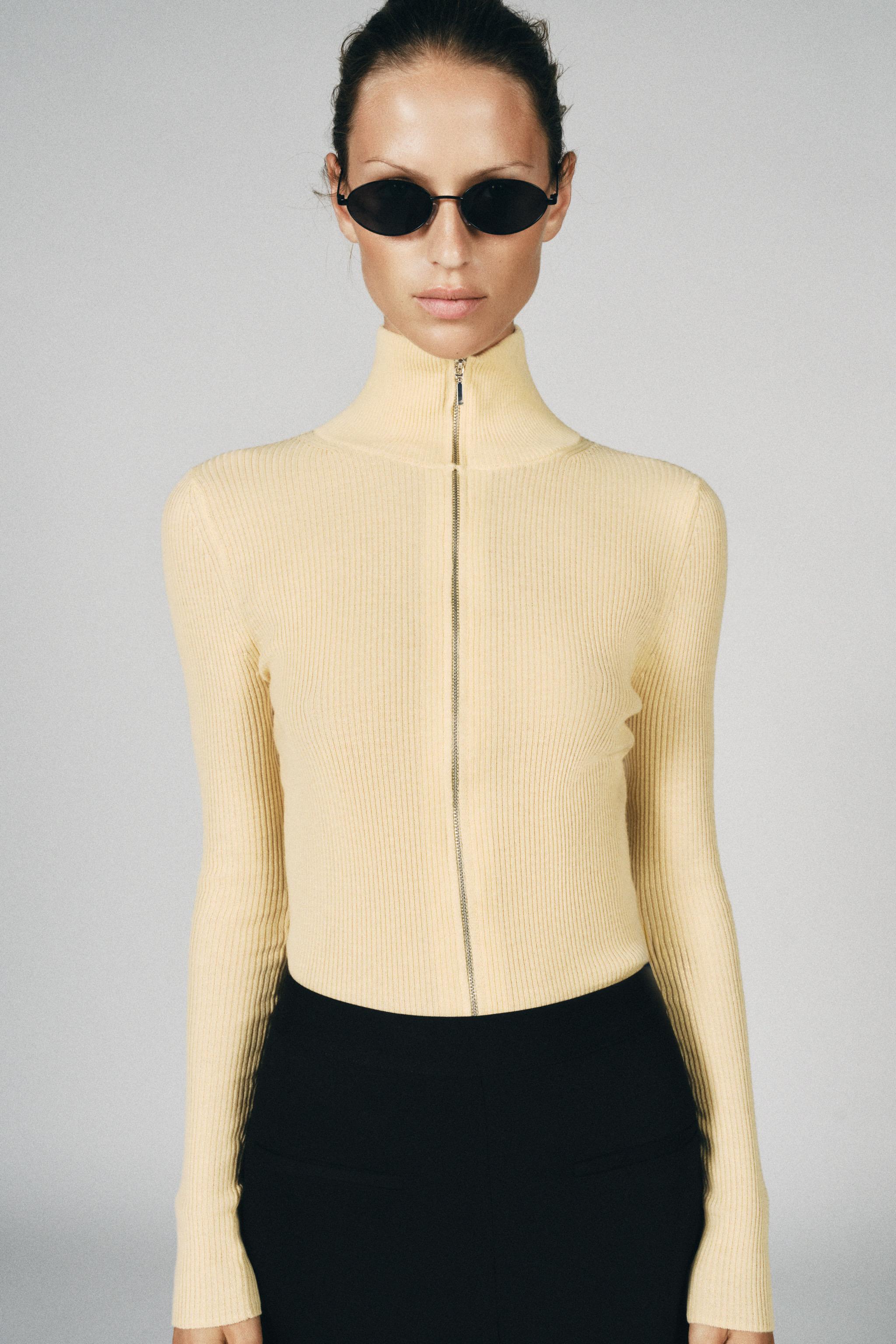 FITTED RIBBED KNIT JACKET