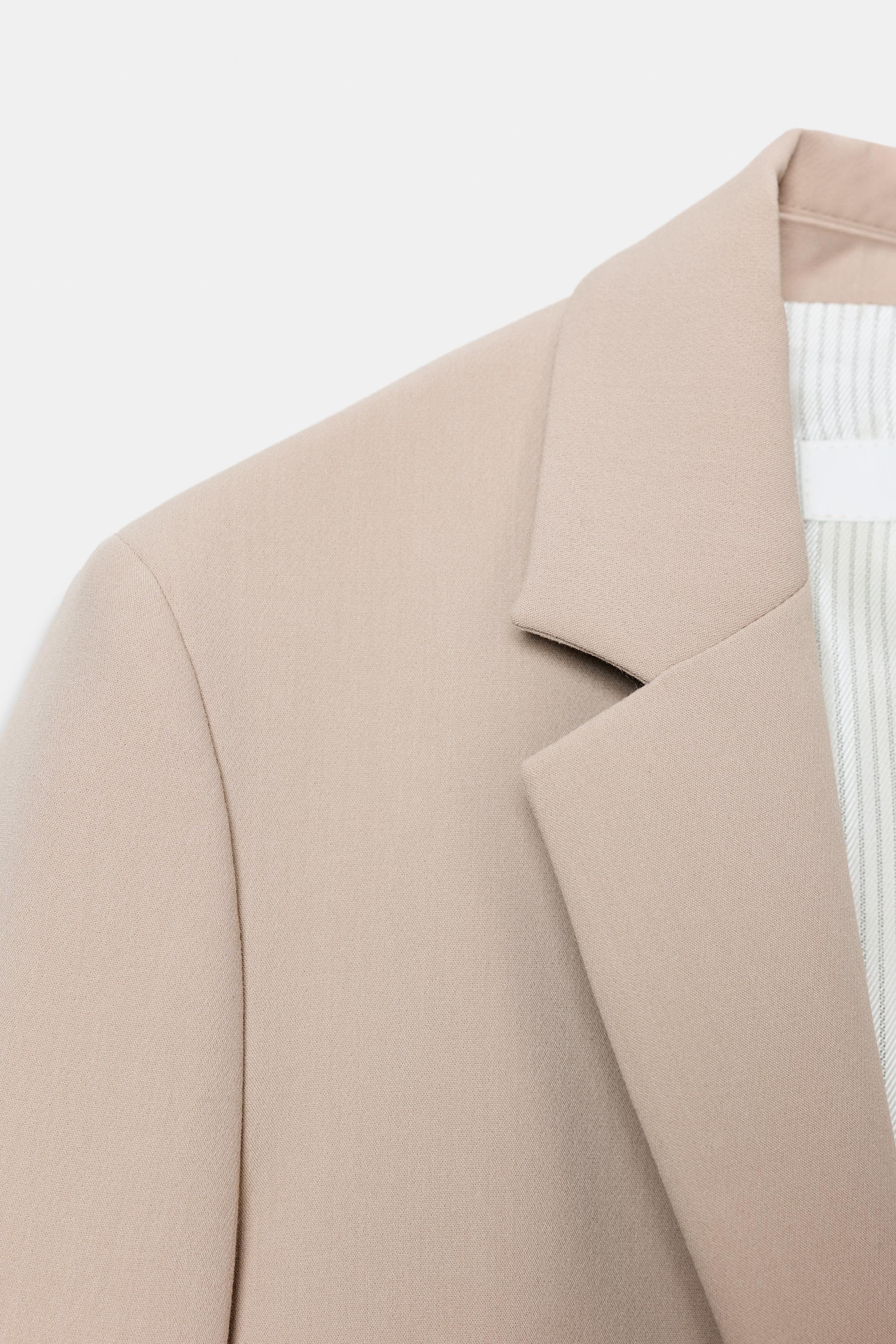 STRAIGHT-FIT BLAZER WITH SHOULDER PADS