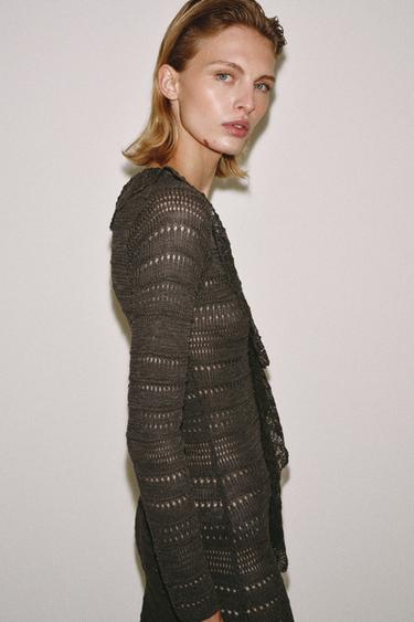 ROBE EN MAILLE POINTELLE À VOLANTS - Marron / Taupe de Zara - Image 2