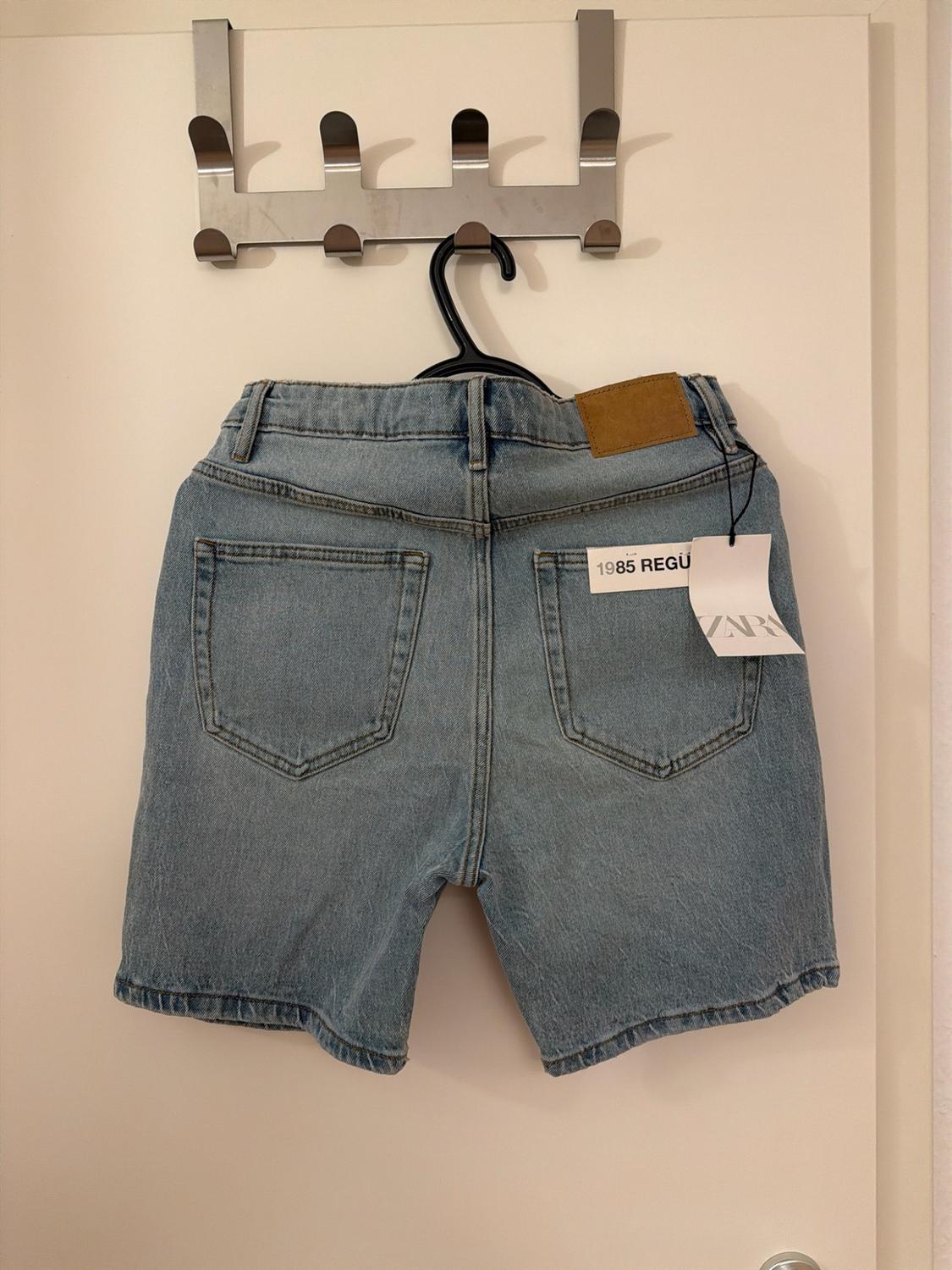 BASIC DENIM BERMUDA SHORTS - Image 3