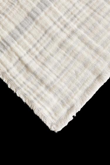 CHILDREN'S STRIPED MUSLIN BLANKET - Light blue by Zara