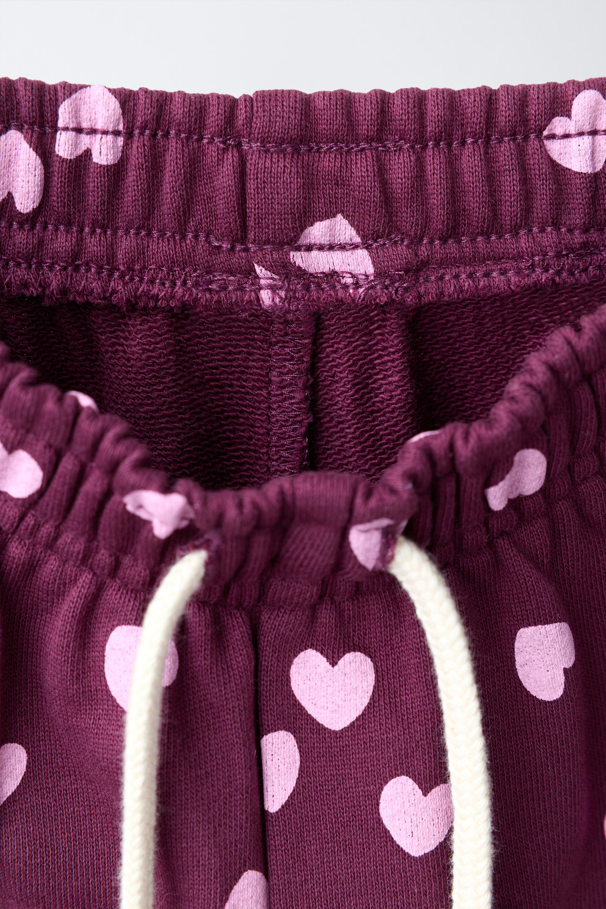PANTALON BARREL À CARREAUX ET CŒURS