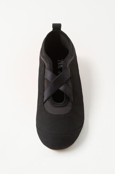 BALLET PUMPS - Black by Zara