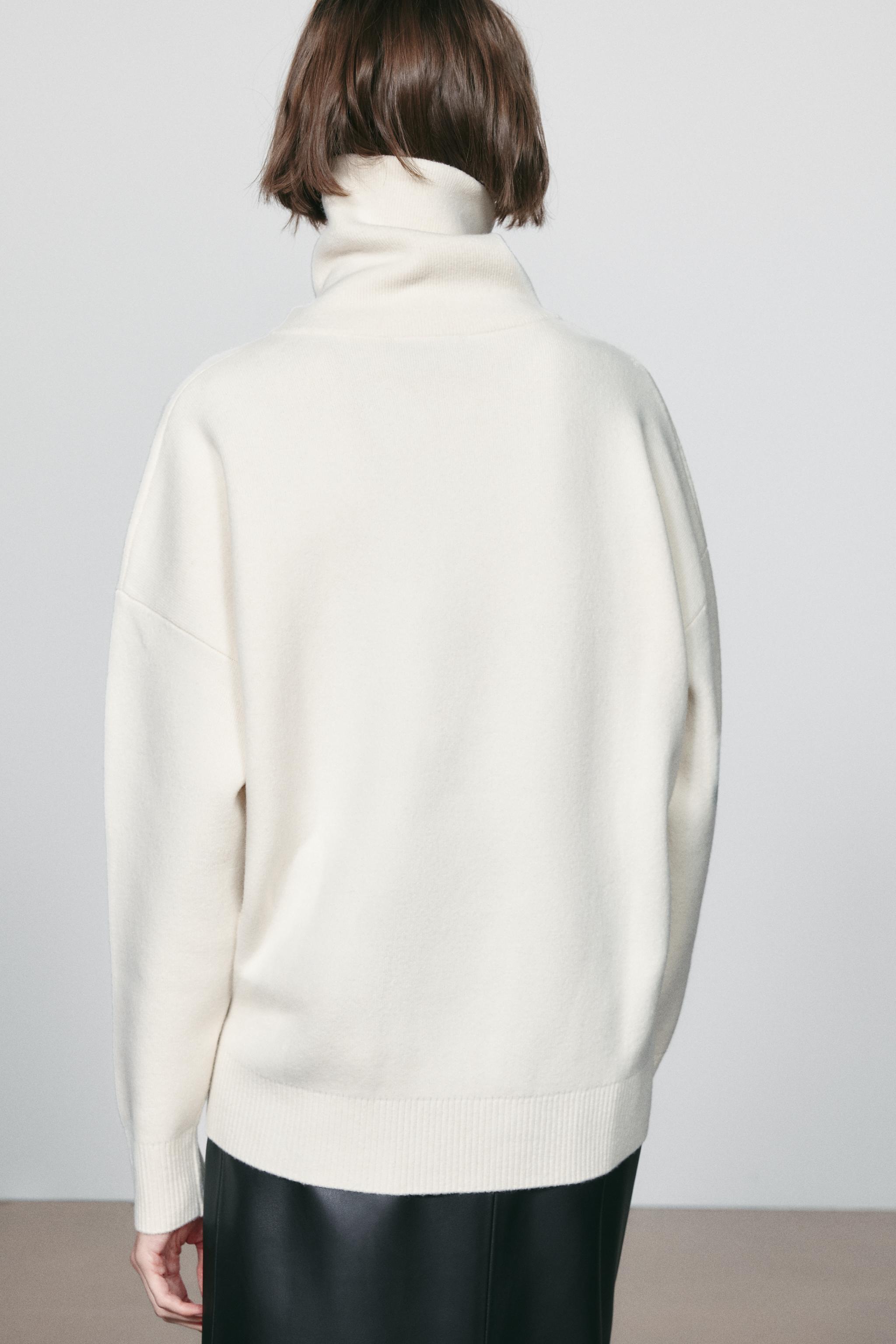 96% WOOL OVERSIZED MOCK NECK SWEATER