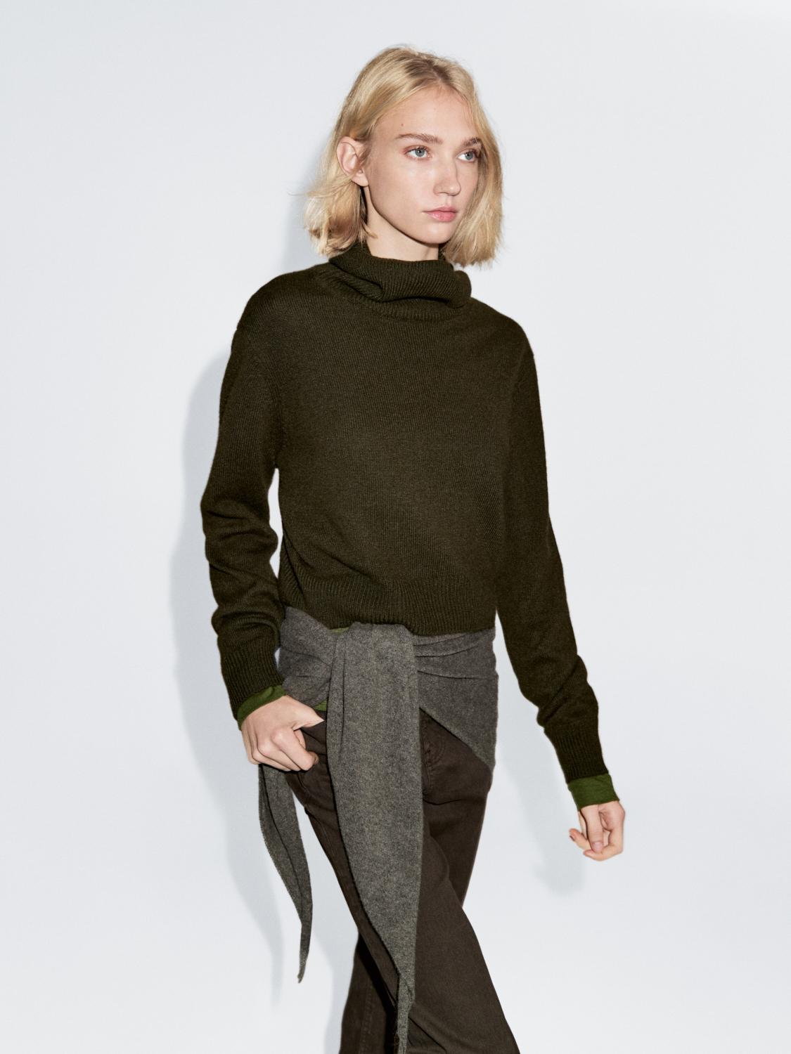 100% cashmere bandana