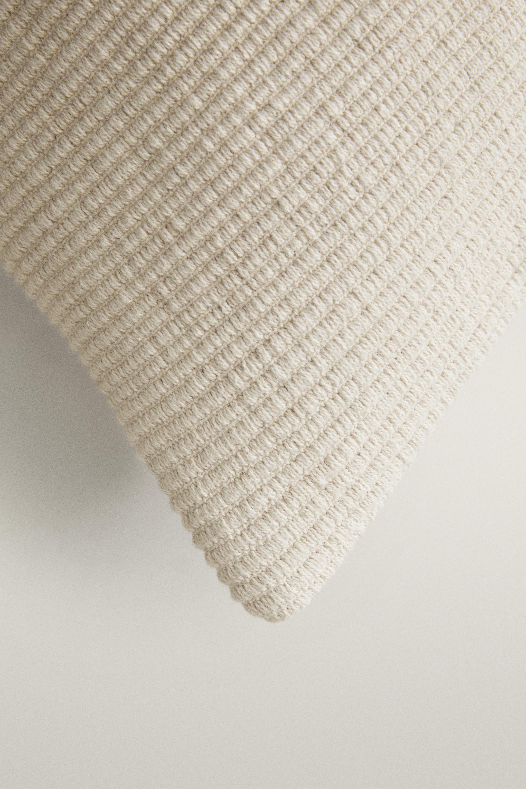 LINE THROW PILLOW COVER — Blue