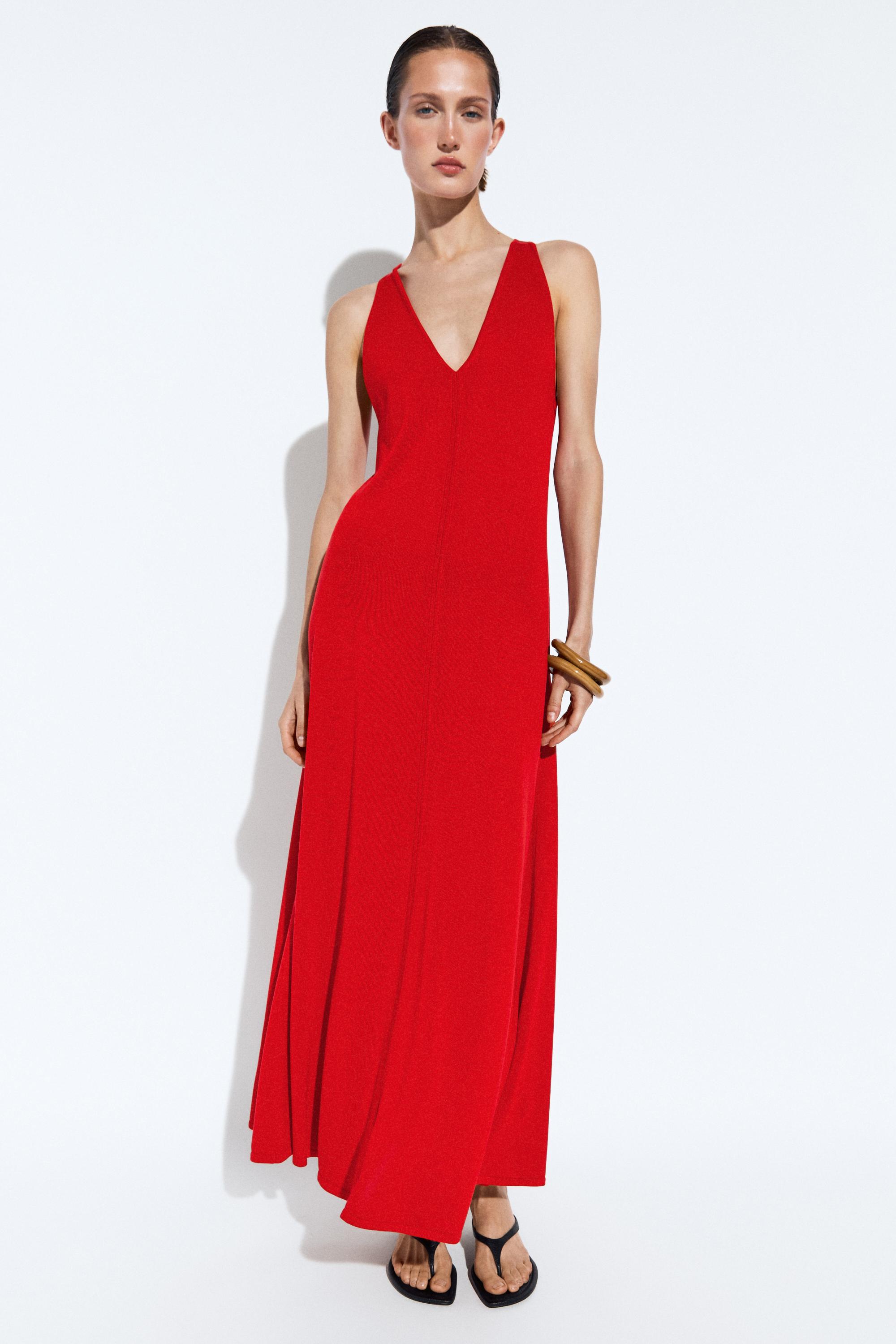 V-neck knit midi dress — Red