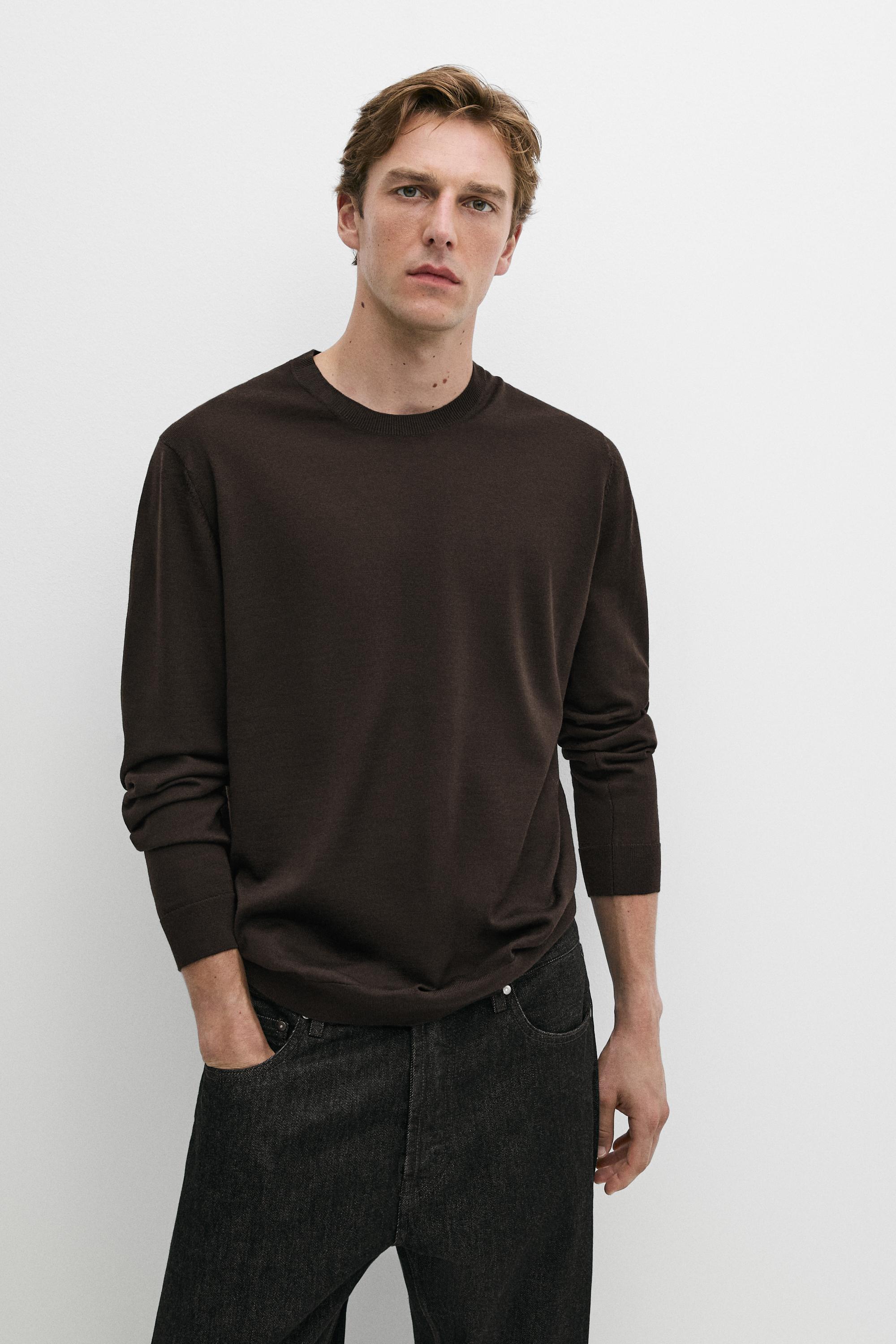 100% merino wool knit round neck sweater — Brown
