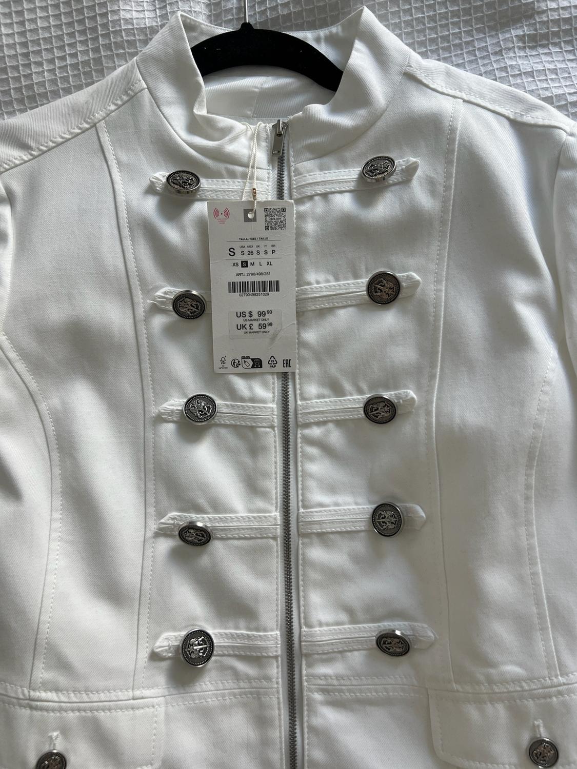 HIGH COLLAR BUTTONED BLAZER - Image 2