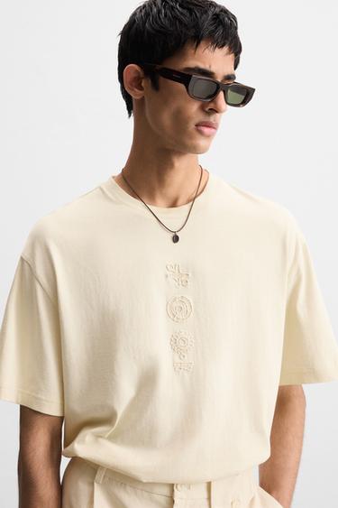 CONTRAST EMBROIDERY T-SHIRT - Ecru by Zara