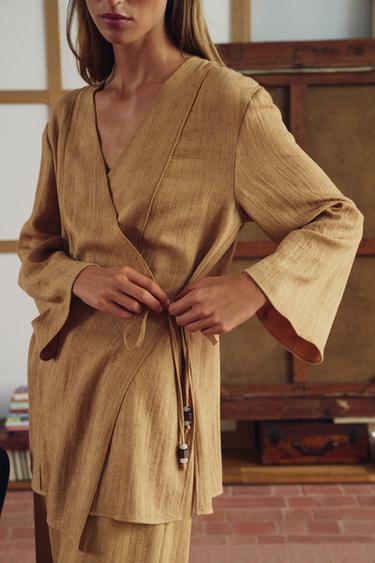 VESTE CROISÉE AVEC LACETS - Moutarde de Zara - Image 2