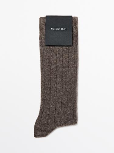 Chaussettes en cachemire mélangé - Marron de Zara - Image 0