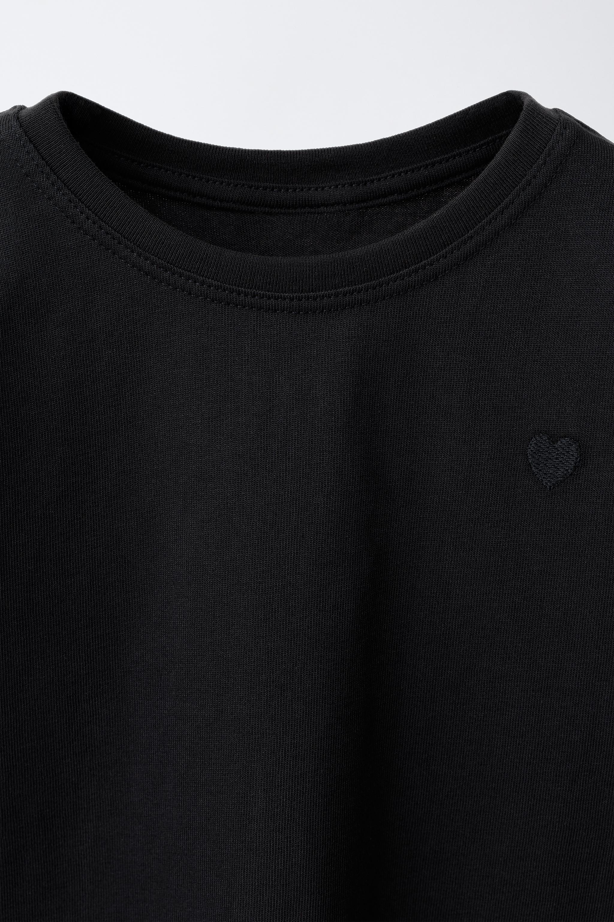 EMBROIDERED HEART T-SHIRT