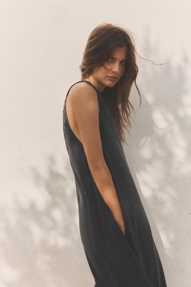Zara FLOWY MIDI DRESS - Black