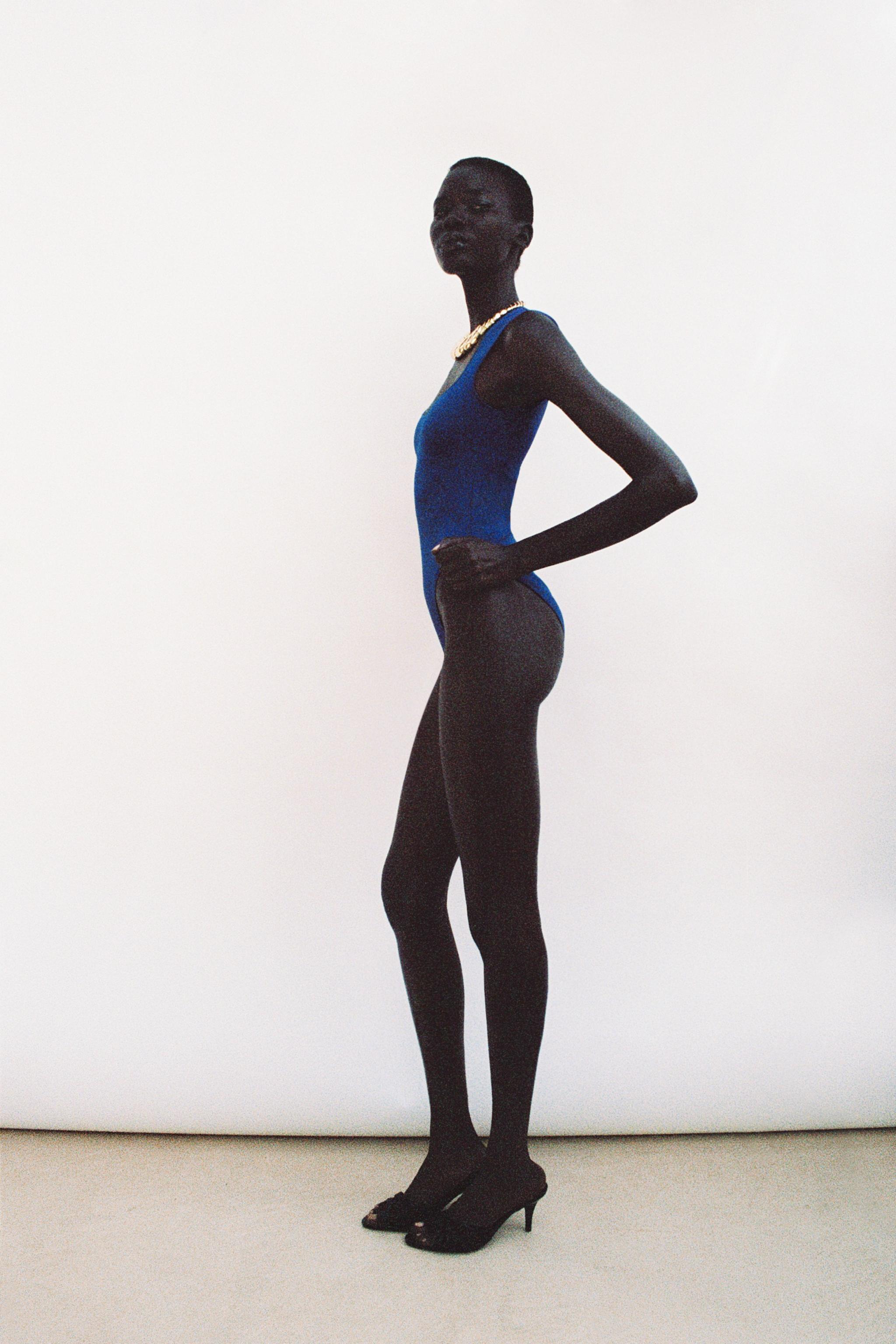 BODY ENCOLURE CARRÉE STRETCH