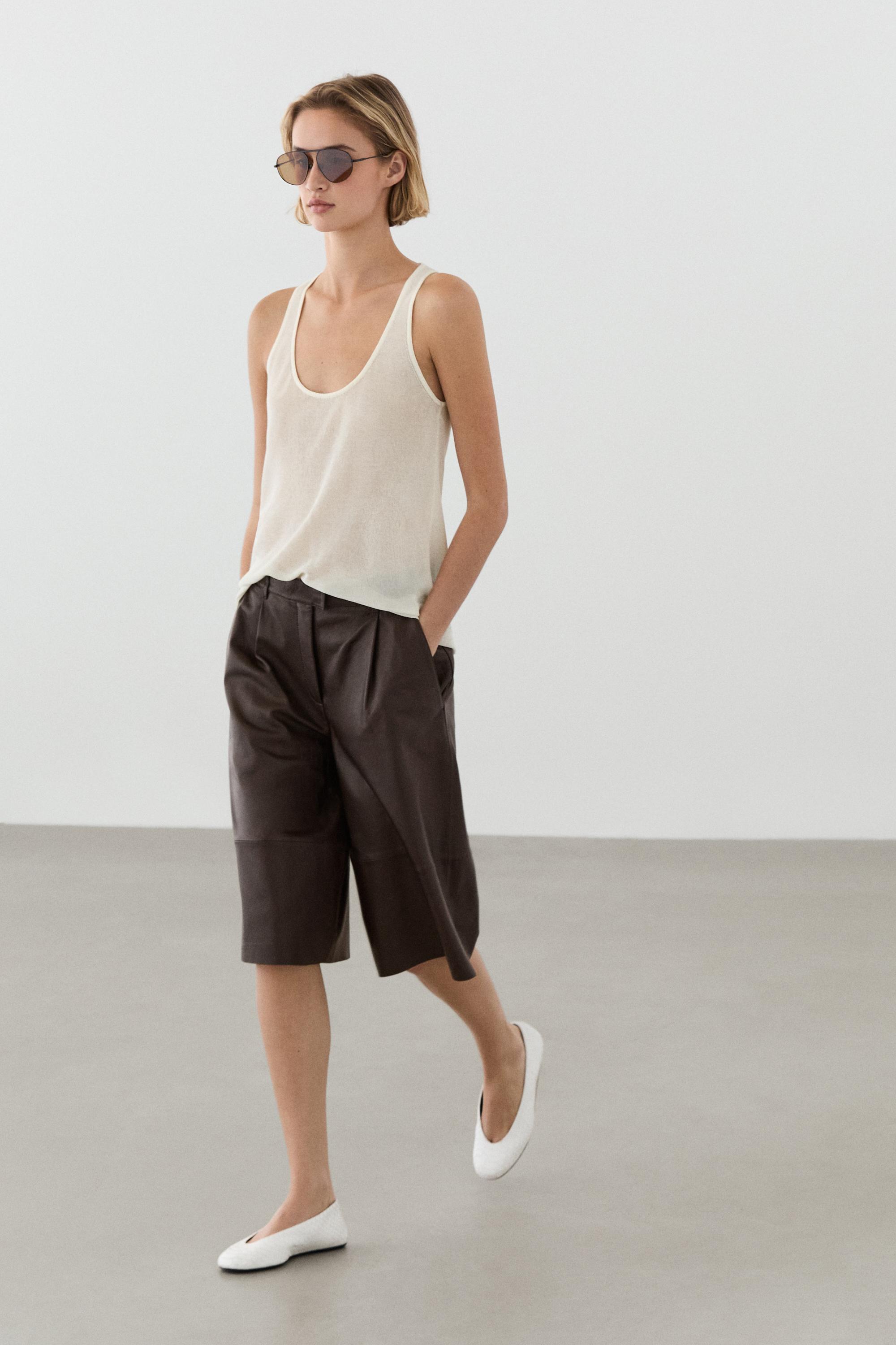 Long nappa leather Bermuda shorts