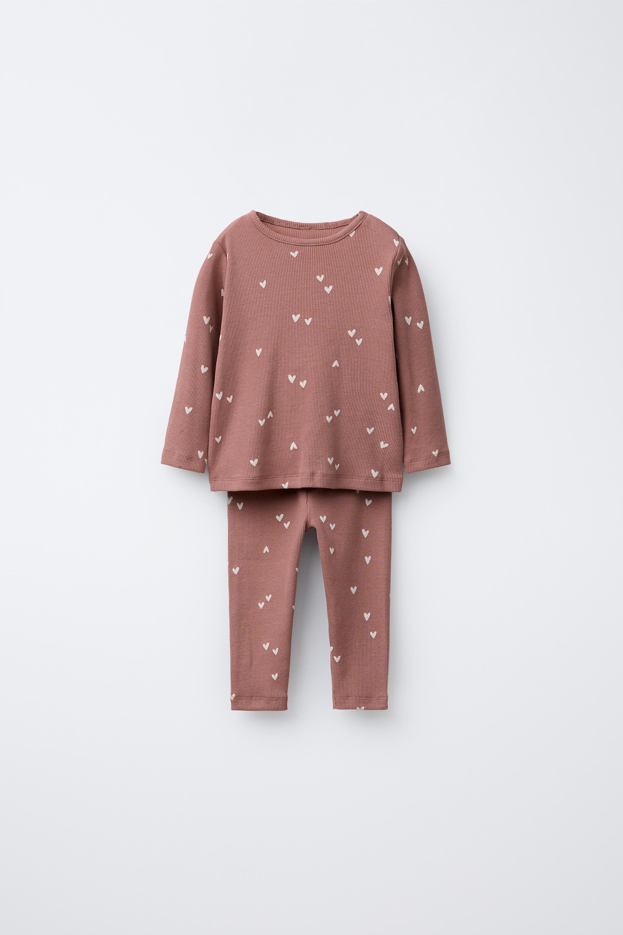 ZARAベビー ナイロン フェイクシープスキンジャンプスーツ (9-12ヶ月) ZARAベビー ナイロン フェイクシープスキンジャンプスーツ (9-12