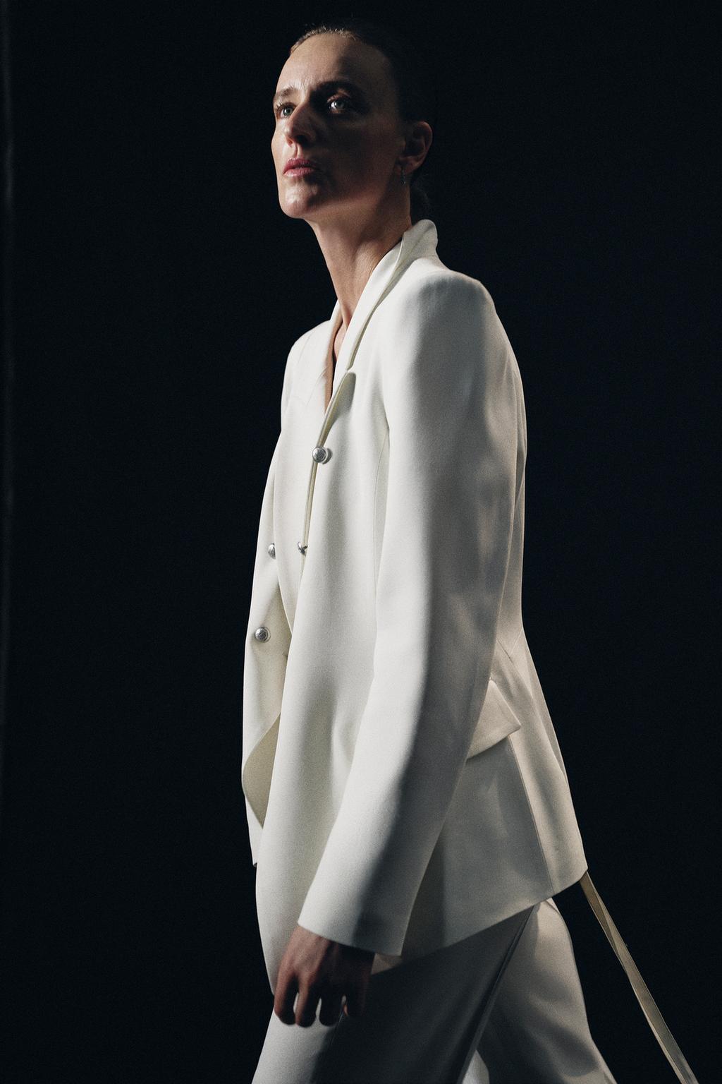 ZW COLLECTION DOUBLE BREASTED BLAZER WITH SHOULDER PADS - image 2