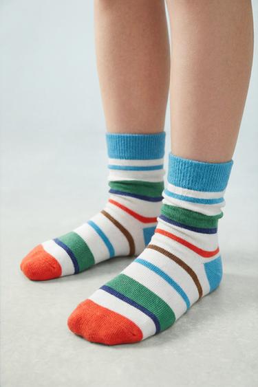 {navn} - {farge} for Zara