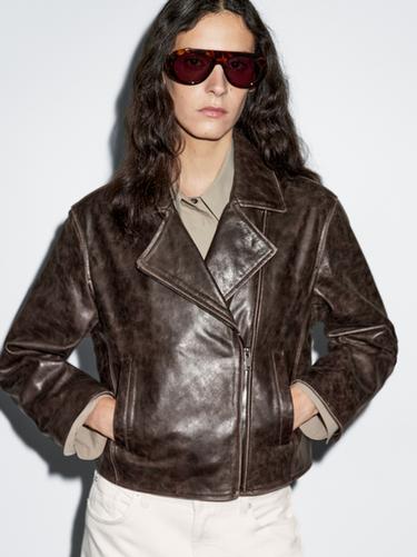 Cazadora biker piel napa - Marrón de Zara