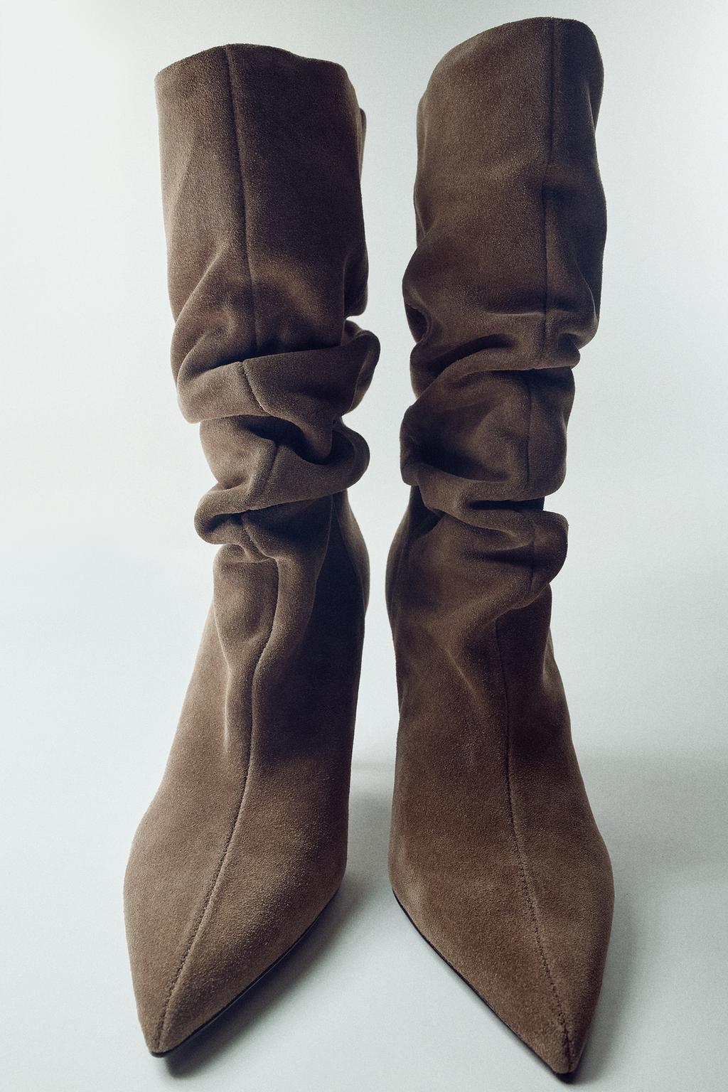 SPLIT SUEDE GATHERED HEELED BOOTS