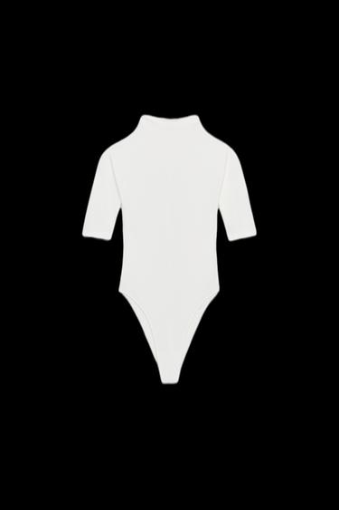 BODY RÚSTICO CUELLO ALTO - Blanco roto de Zara