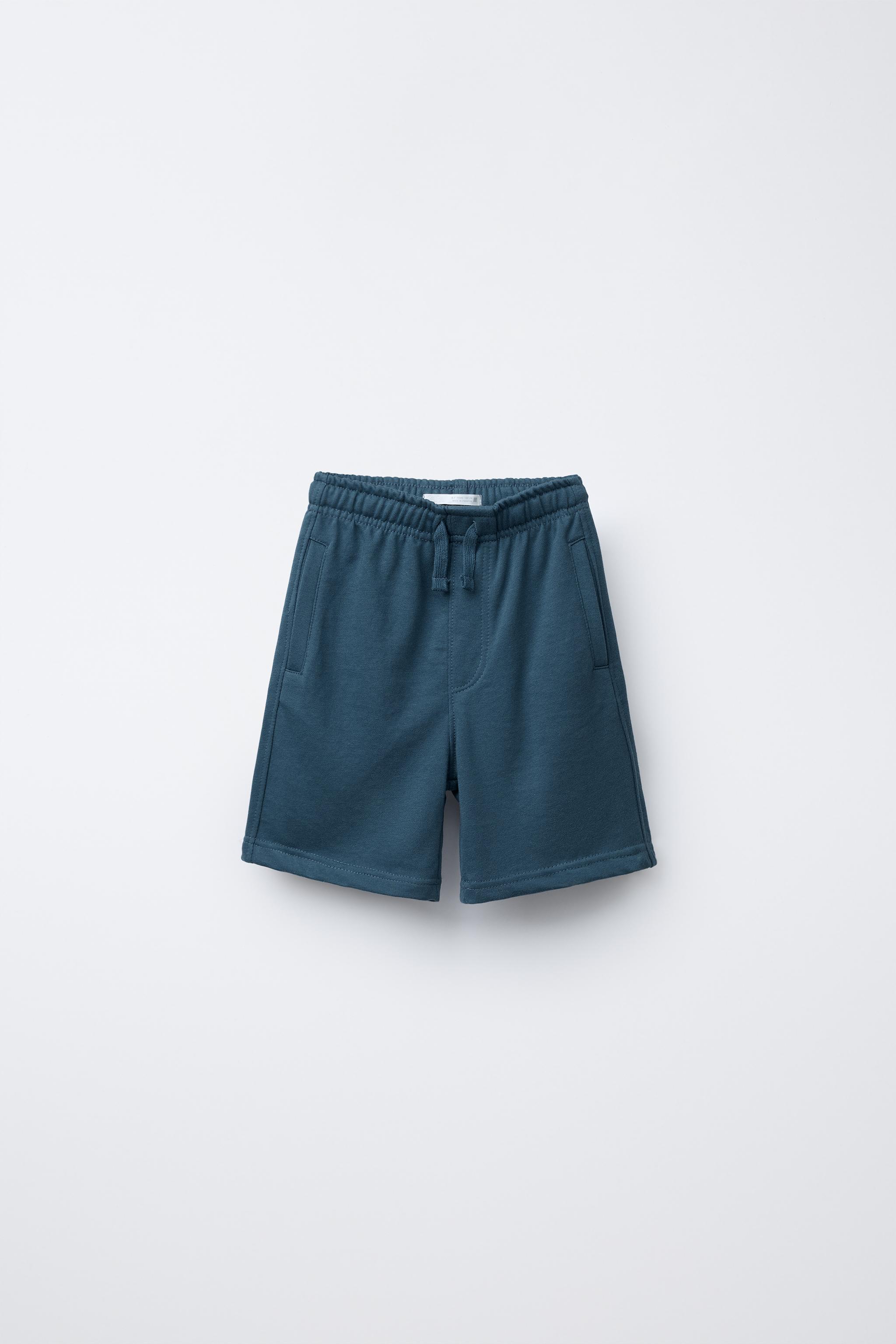 LOT DE DEUX BERMUDAS DROITS UNIS