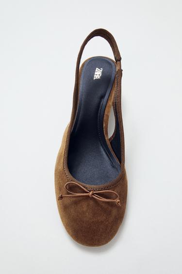 CHAUSSURES À TALONS OUVERTES À L'ARRIÈRE EN CUIR - Marron de Zara