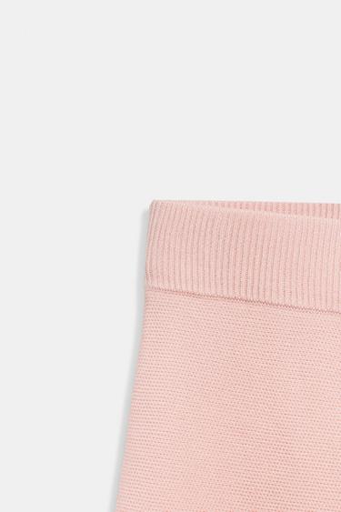 MINI JUPE EN MAILLE À PLIS PLATS - Rose pastel de Zara - Image 6