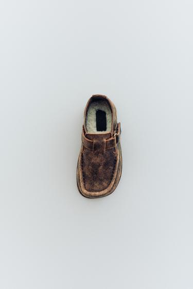 ZAPATO PIEL HEBILLA - Marrón de Zara