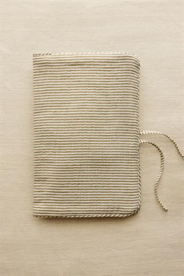 STRIBET SERVIETHOLDER I MUSSELIN - grøn fra Zara