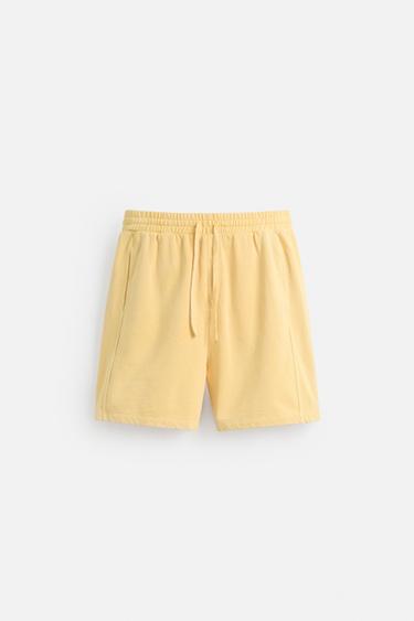 PANTALLONA TË SHKURTRA JOGGER RELAXED FIT - E verdhë e mesme nga Zara