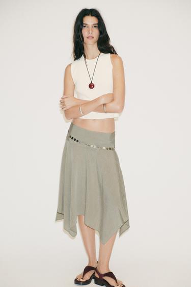 STRICK-CROPTOP MIT CUT-OUT-DETAIL AM RÜCKEN - Cremefarben von Zara