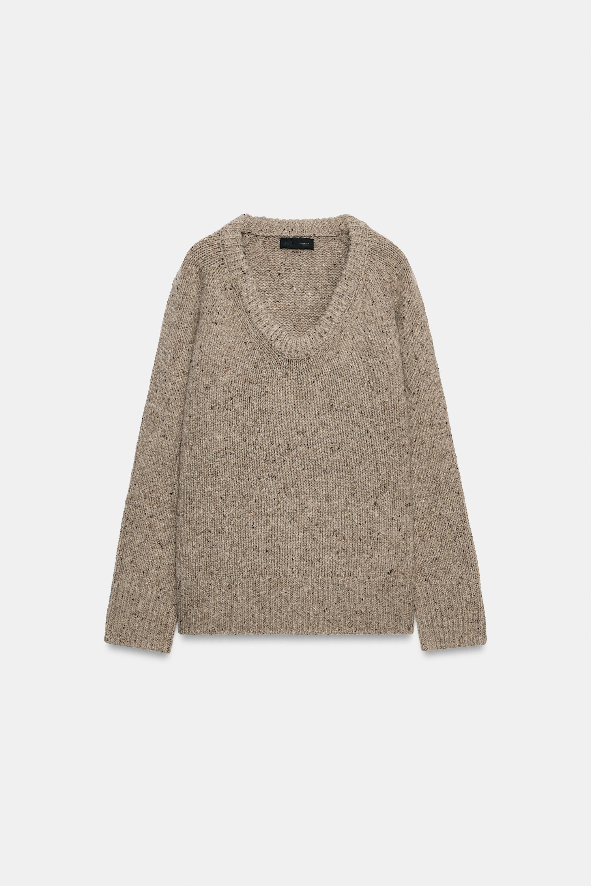WOOL ROUND NECK SWEATER