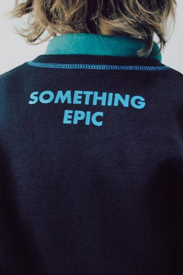 ТОЛСТОВКА С КОНТРАСТНОЙ ОТСТРОЧКОЙ — МОРСКОЙ СИНИЙ от Zara