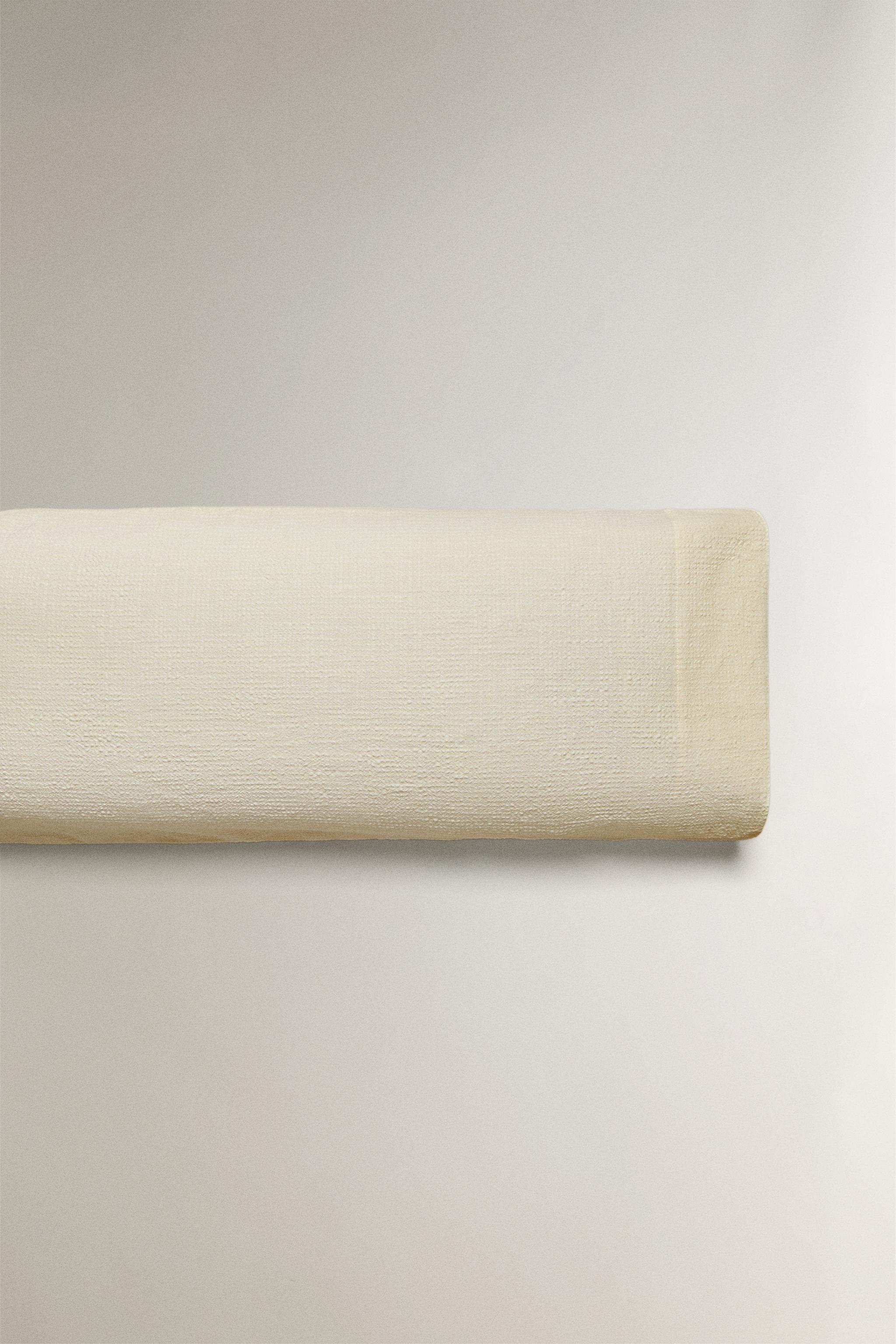 TEXTURED COTTON PILLOWCASE