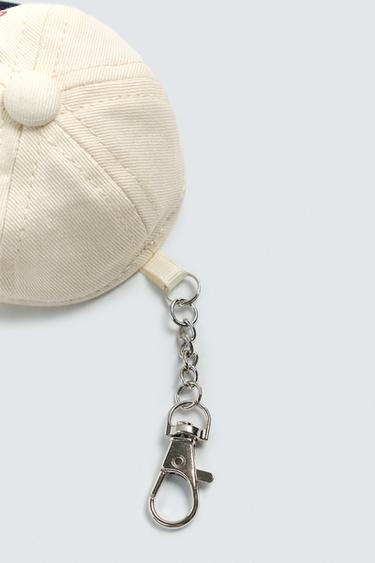 FORD © CAP KEY RING - Ecru by Zara - Image 2