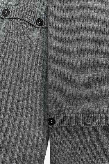 PULL AMOVIBLE EN MAILLE AVEC BOUTONS - Gris de Zara - Image 8